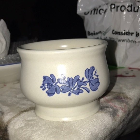 Pfaltzgraff Other - Pfaltzgraff Yorktowne Sugar Dish (no lid)